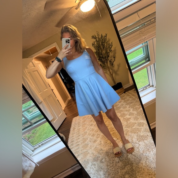 Periwinkle peplum dress - Picture 3 of 4